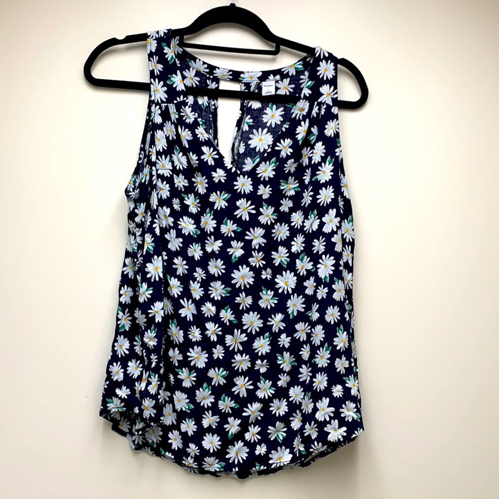 Old Navy Daisy Top